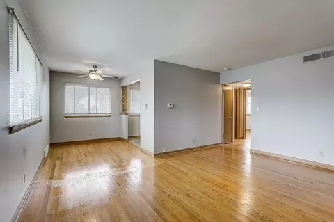 53355345 N Mohawk Ave, Glendale, WI 53217