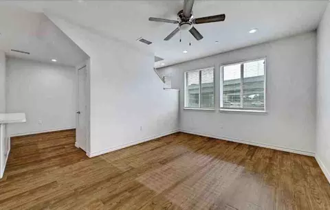 500 E Anderson Ln, Austin, TX 78752 photo 3