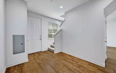 500 E Anderson Ln, Austin, TX 78752 photo 4