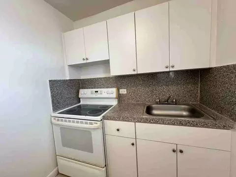 352 NW 11th St, Miami, FL 33136