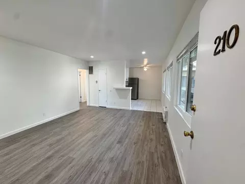 8386 Blackburn Ave, Los Angeles, CA 90048