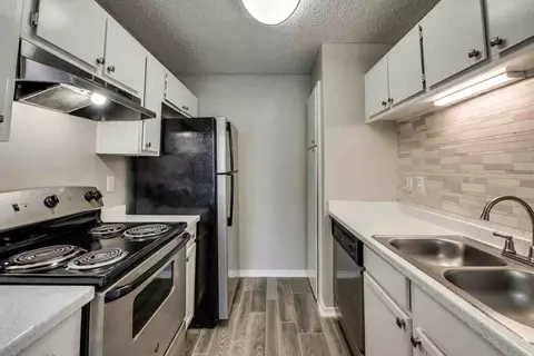 396 E Southwest Pkwy, Lewisville, TX 75067 photo 17