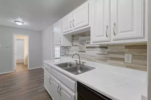 396 E Southwest Pkwy, Lewisville, TX 75067 photo 35