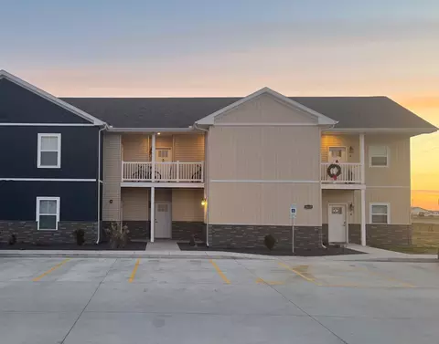 1612 S Hamilton St, Sullivan, IL 61951