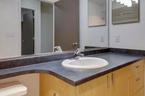2201 4th Ave, Seattle, WA 98121 photo 8