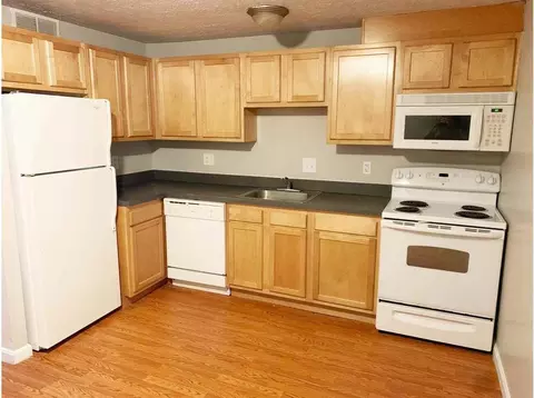 525 Lowell Ave, Cincinnati, OH 45220