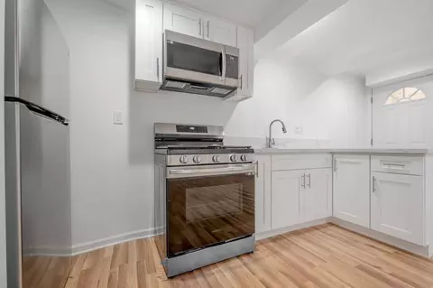 1522 N Mariposa Ave, Los Angeles, CA 90027