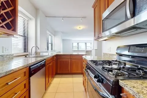 40 N Kingshighway Blvd, Saint Louis, MO 63108