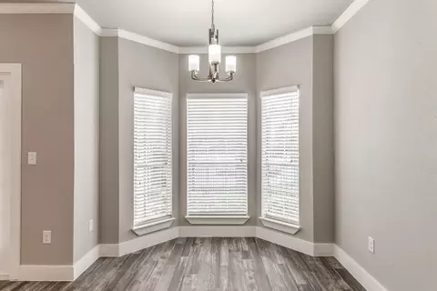 9701 Meyer Forest Dr, Houston, TX 77096 photo 17