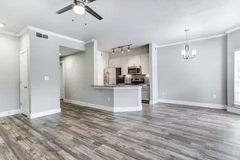 9701 Meyer Forest Dr, Houston, TX 77096 photo 41