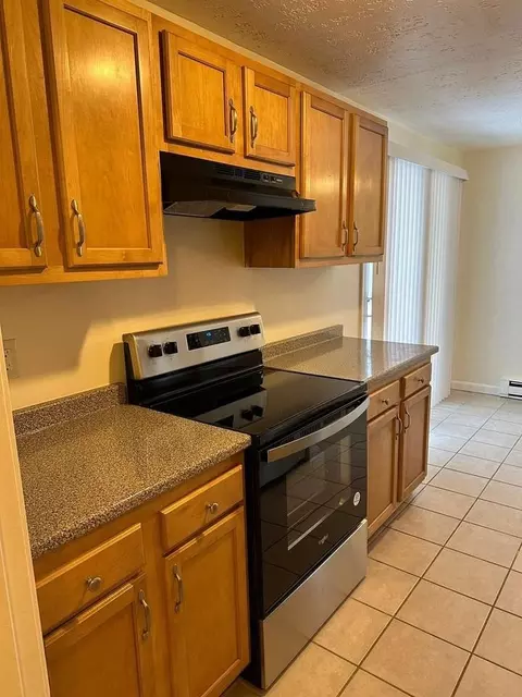 2 Vista Ln, Spencer, MA 01562
