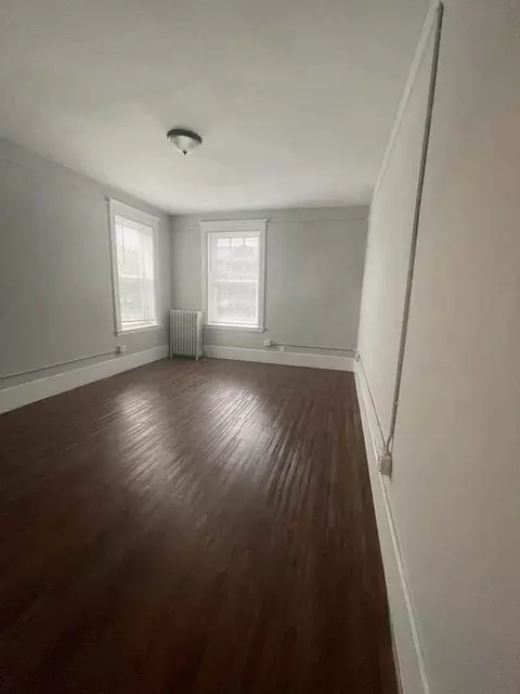 675 W Willis St, Detroit, MI 48201
