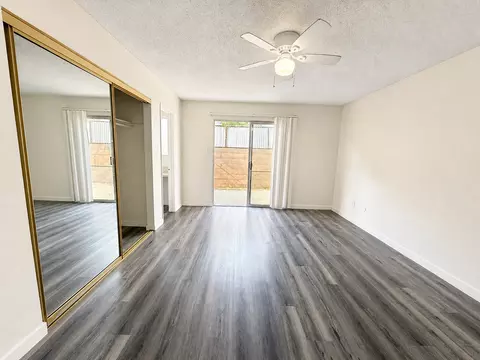 2950 W Lynrose Dr, Anaheim, CA 92804
