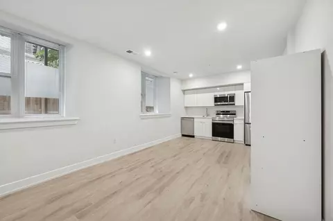 314 S 46th St, Philadelphia, PA 19143