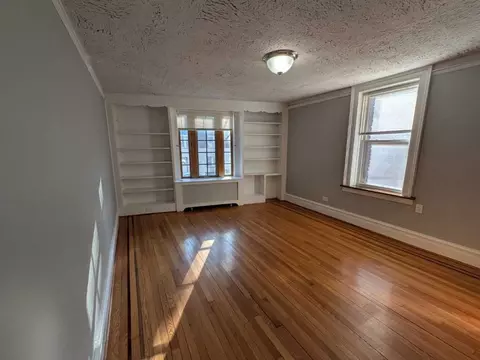 47 S Lake Ave, Albany, NY 12203