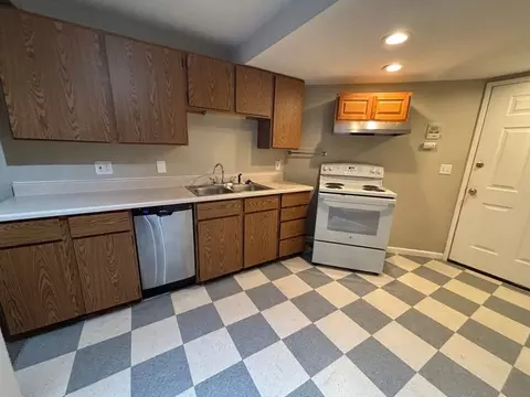 317 Harvard Ave E, Seattle, WA 98102