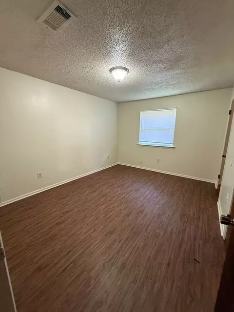 1408 Jade Ave, Oak Hills Place, LA 70810