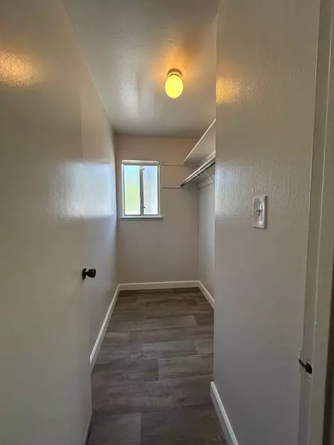 2416 S St, Sacramento, CA 95816