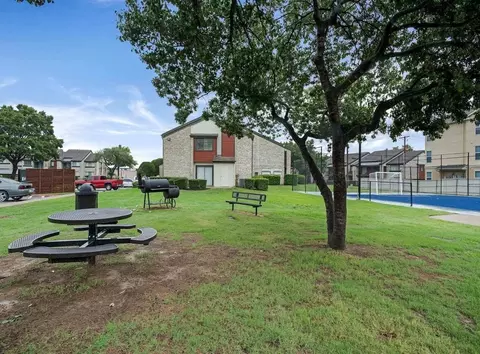 2305 Windsprint Way, Arlington, TX 76014 photo 9