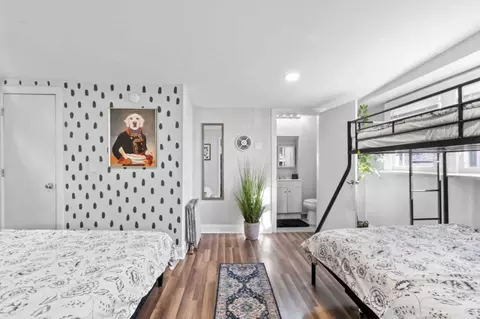 W 51st St, Bayonne, NJ 07002