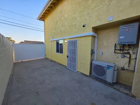 524 W Greenwood Ave, La Habra, CA 90631