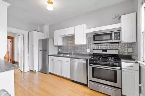 1849 Portland Ave, Saint Paul, MN 55104