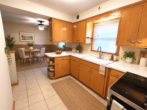 4520 N 84th St, Milwaukee, WI 53225