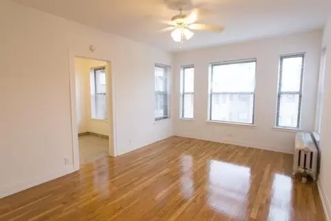 1101 E Hyde Park Blvd, Chicago, IL 60615