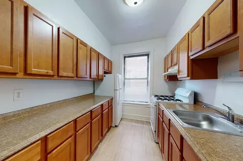 1101 E Hyde Park Blvd, Chicago, IL 60615 photo 6
