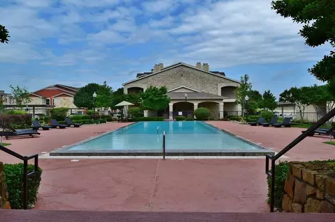 1501 Westpark View Dr, Fort Worth, TX 76108