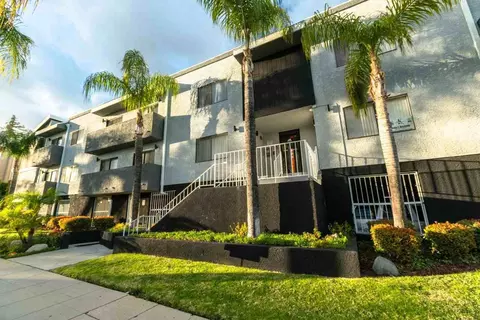 17211 Chatsworth St, Los Angeles, CA 91344