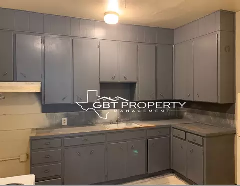113 S Reagan St, Hamilton, TX 76531