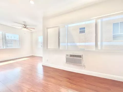 956 Elden Ave, Los Angeles, CA 90006