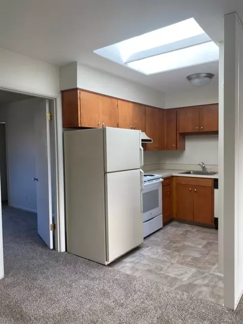 1900 SW Roxbury Ave, Cedar Hills, OR 97225