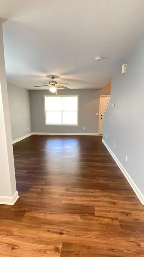 Greenview Cir, Greenville, SC 29609
