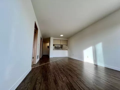 4113 Linden Ave N, Seattle, WA 98103 photo 12