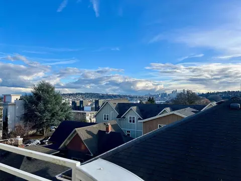 4113 Linden Ave N, Seattle, WA 98103 photo 17