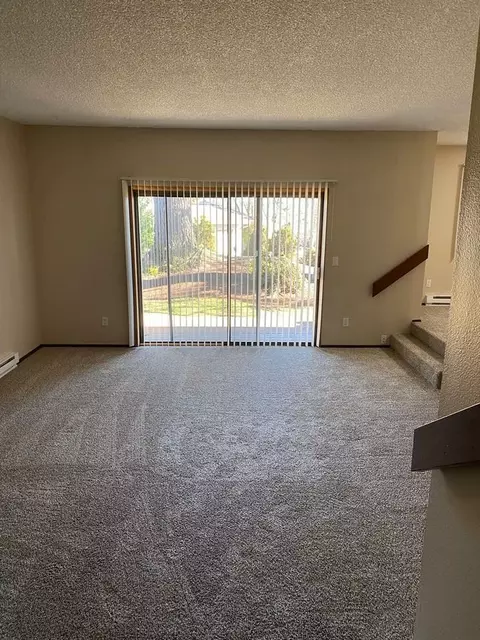 11835 SW Ridgecrest Dr, Beaverton, OR 97008