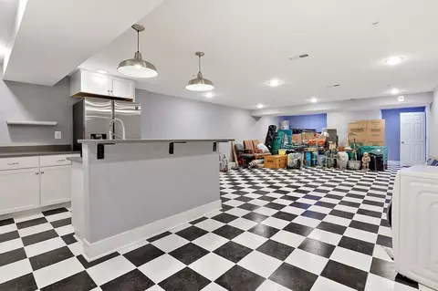 19 E Fayette St, Baltimore, MD 21202