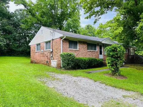 6102 E Fayetteville Dr, Riverdale, GA 30296
