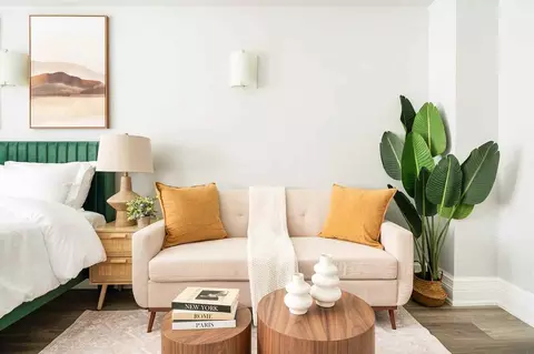 234 W 73rd St, New York, NY 10023