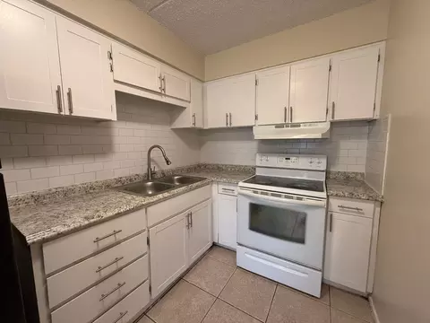 809 E Vogel Ave, Phoenix, AZ 85020 photo 5