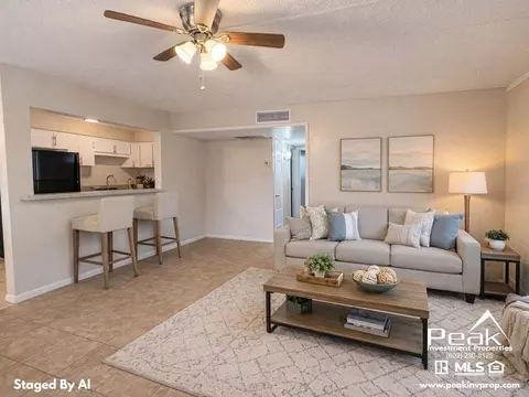 809 E Vogel Ave, Phoenix, AZ 85020 photo 2