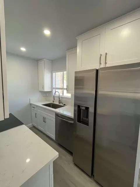 3586 Mesa Dr, Oceanside, CA 92054