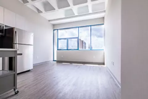735 W Wisconsin Ave, Milwaukee, WI 53233