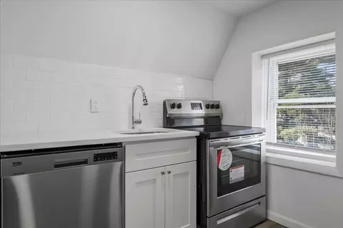 612 N Saint Clair St, Pittsburgh, PA 15206