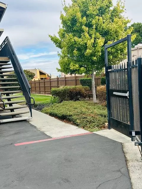 250 W H St, Dixon, CA 95620 photo 9