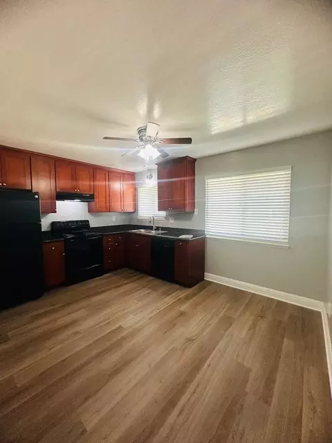 250 W H St, Dixon, CA 95620 photo 16