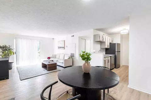 8565 Daly Rd, Finneytown, OH 45231