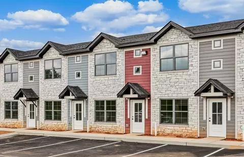 1494 Golf Club Ln, Clarksville, TN 37040